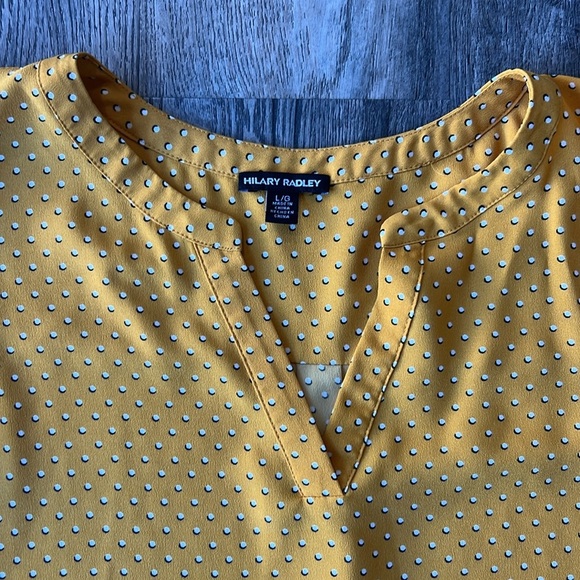 Hilary Radley Top Yellow V Neck Blouse Size Large Polka Dots Cap Sleeve Womens - Picture 4 of 8